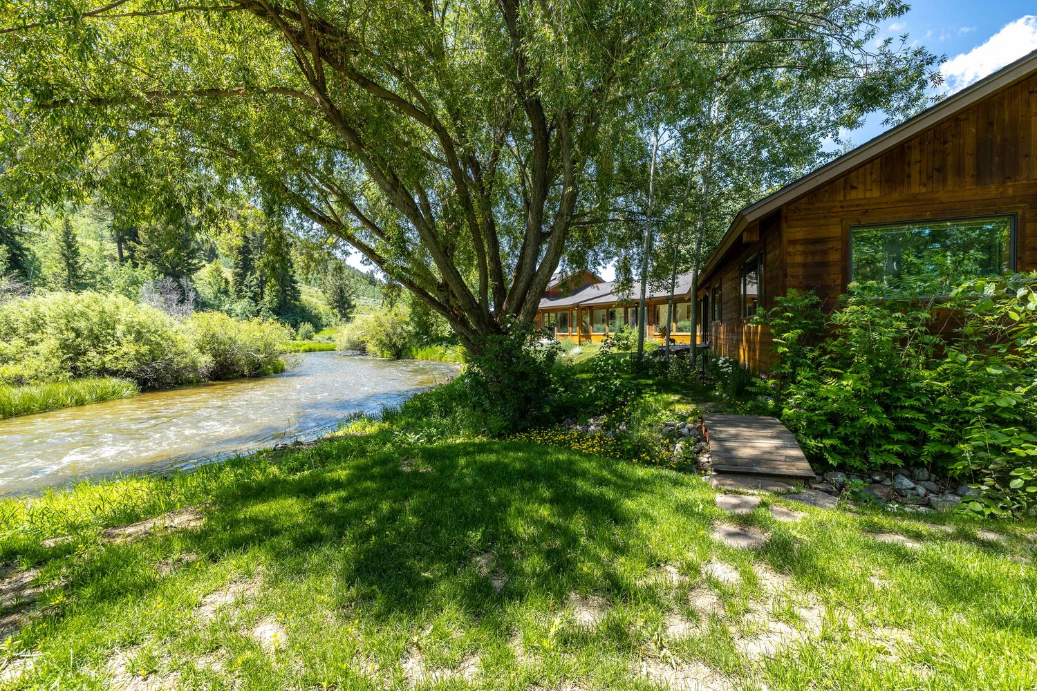 480 Stacy Lane
